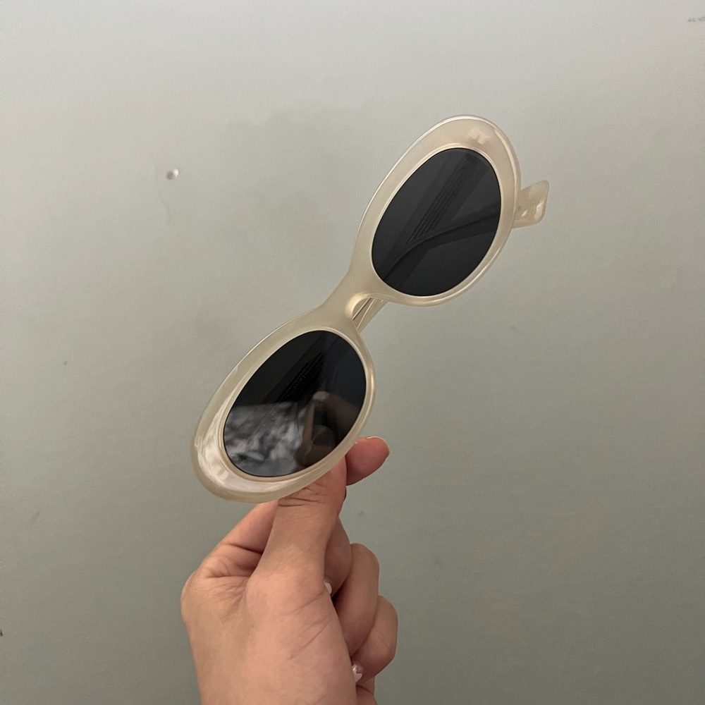 Gentle monster Le sunglasses